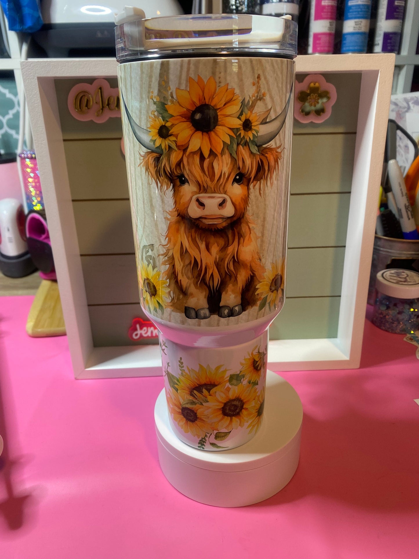 Highland baby cow sunflower , distressed wood and flowers, 40oz , yellow tumbler,  Highland baby cow & flowers  tumbler, gift for her