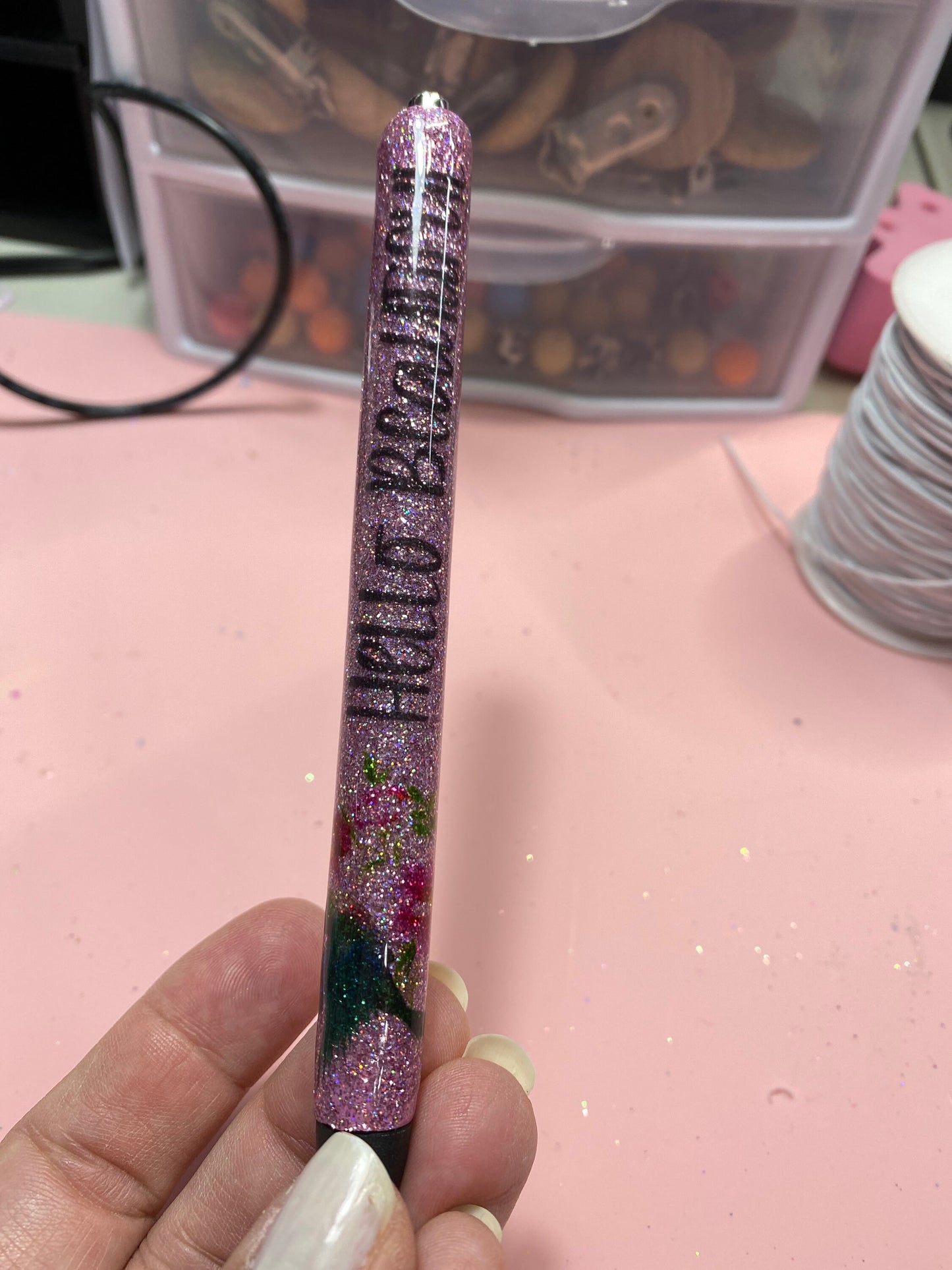 Hello Beautiful Glitter Gel Hummingbird pen.  The pictures do not so this pen justice.  It's a stunning soft pink with so much sparkle. MTO