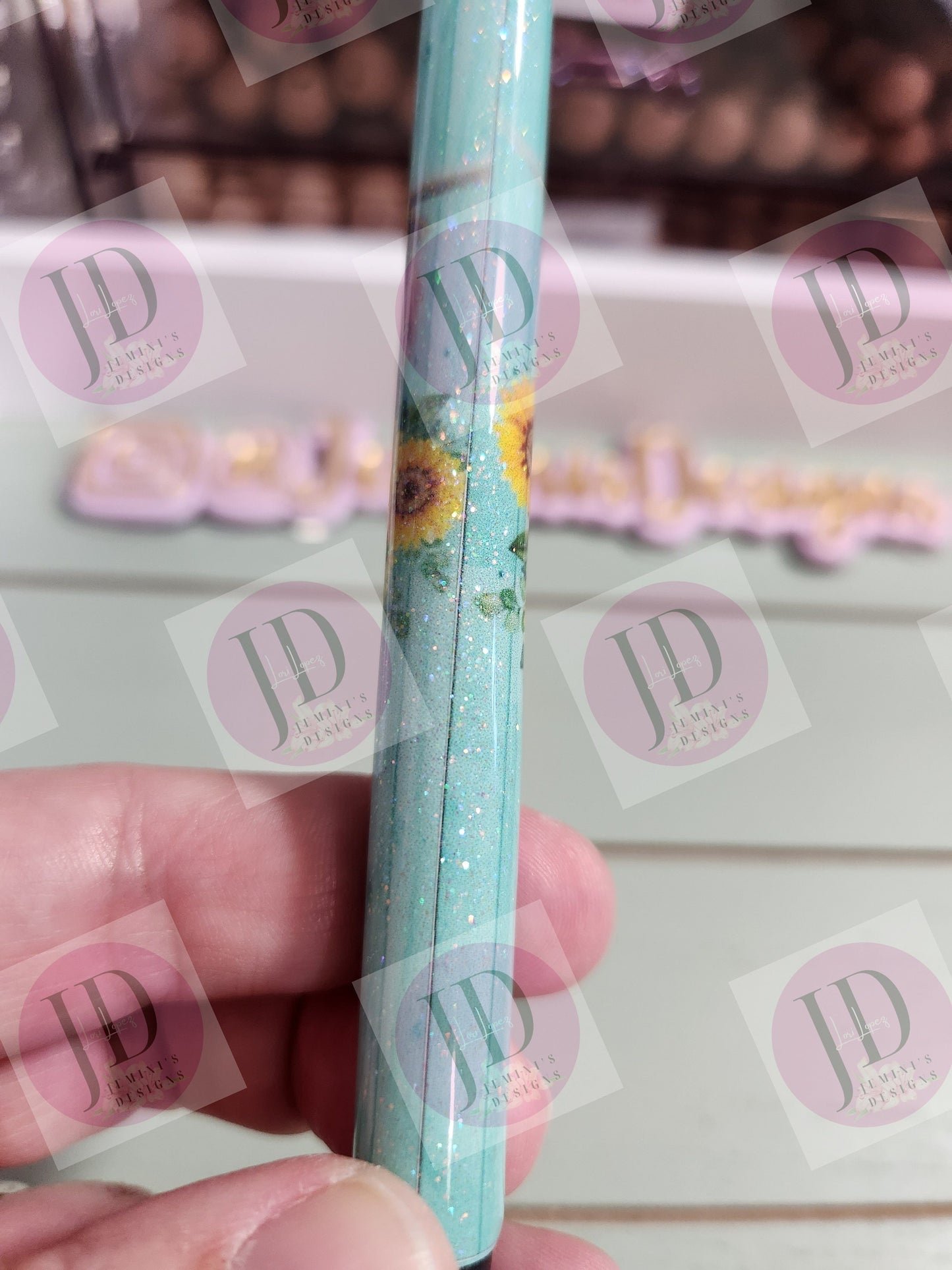 Highland cow & Sunflower aqua pen wrap Glitter pen, pen wrap with Lots of vibrant colors sparkle.   Gorgeous glitter pen