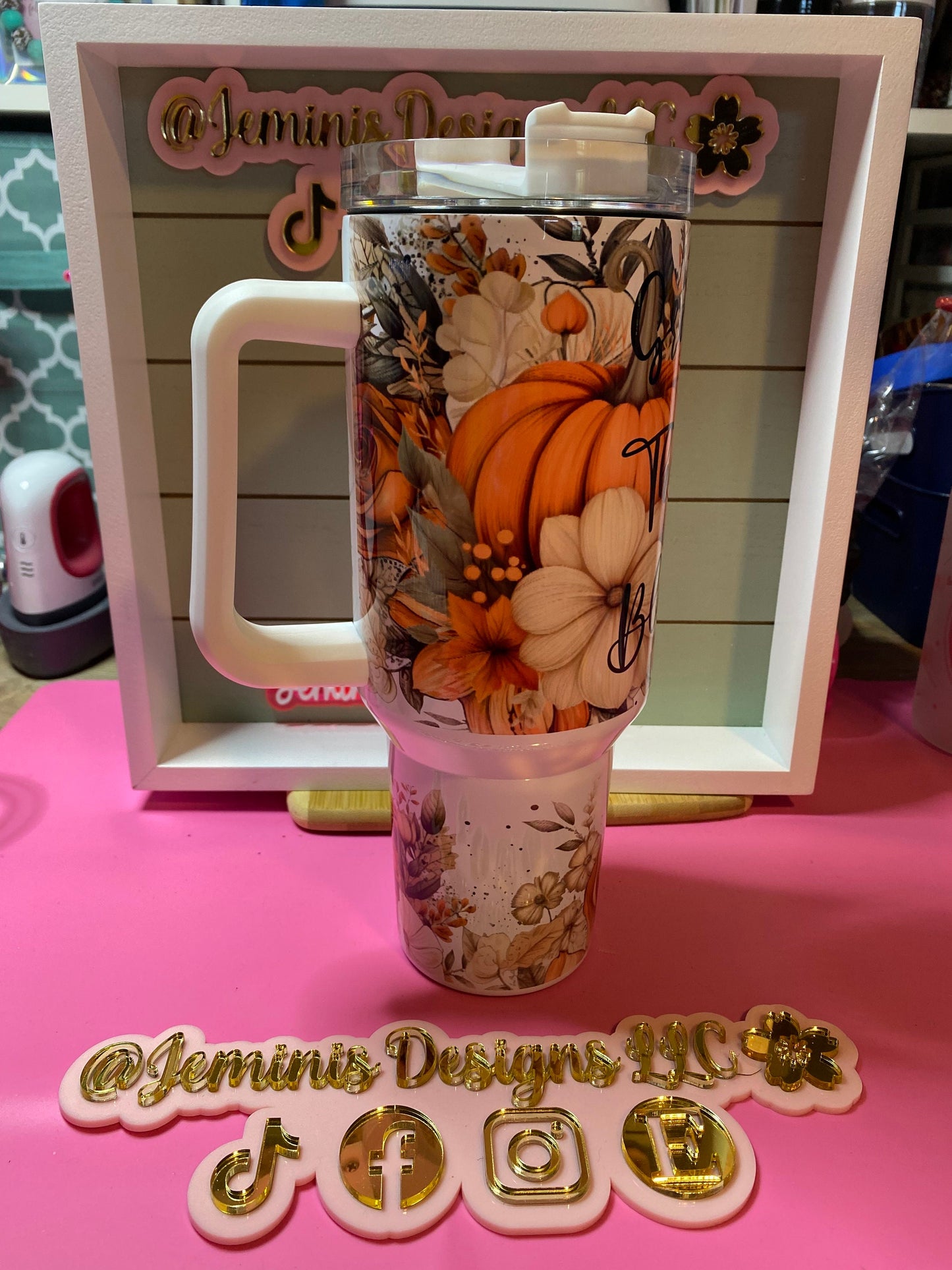 Fall pumpkin 40oz sublimated SS tumbler.  This item can be personalized. Vibrant fall colors, pumpkin & flower designs