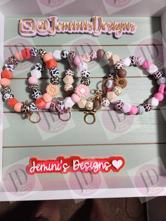 Beaded Bangle Cow/leopard daisy Keychain/Light pink, dark pink, brown or peach Keychain wristlet, Daisy/sunflower cow & leopard Keychain