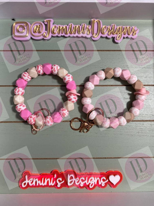 Beaded Bangle Cowboy hat pink or tan cow print Keychain/beaded Bangle for her/pink or tan cowboy wristlet/bangle cow wristlet bracelet