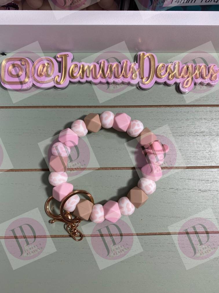 Beaded Bangle Cowboy hat pink or tan cow print Keychain/beaded Bangle for her/pink or tan cowboy wristlet/bangle cow wristlet bracelet