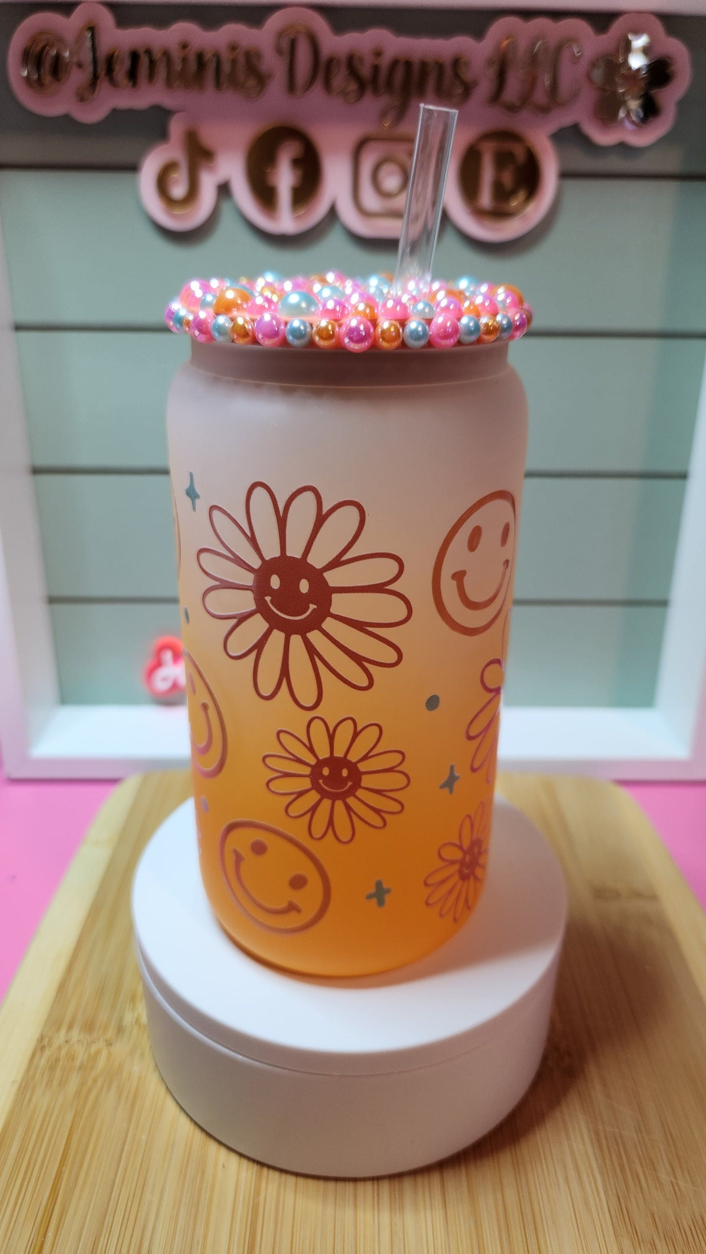 Smiley face flower orange frosted 16oz frosted glass w/ bamboo embelished lid/ floral smiley face flower  glass can tumbler