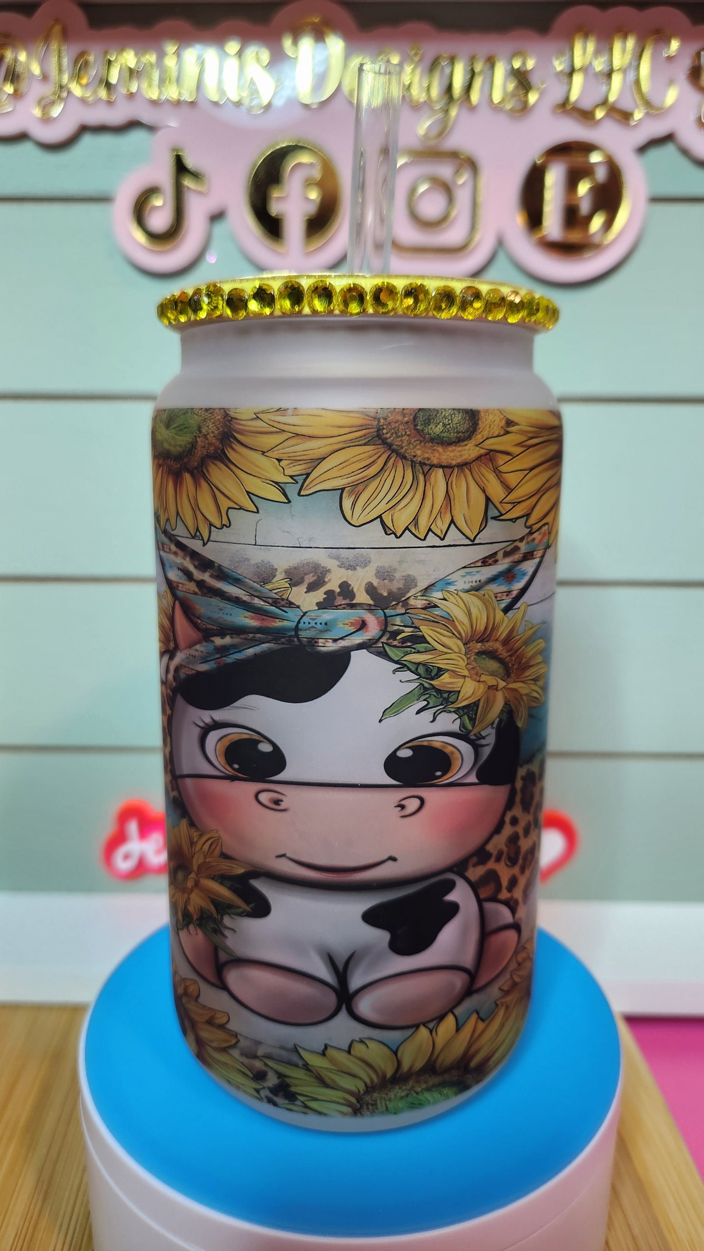 Cute Cow sunflower tumbler, 16oz glass w/ bamboo lid/resin glitter mama lid/ 16oz sublimated glass can