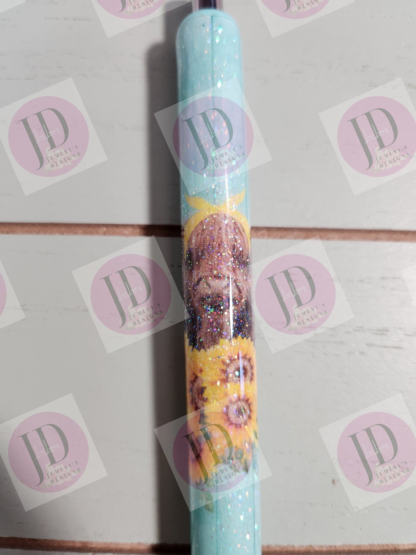 Highland cow & Sunflower aqua pen wrap Glitter pen, pen wrap with Lots of vibrant colors sparkle.   Gorgeous glitter pen