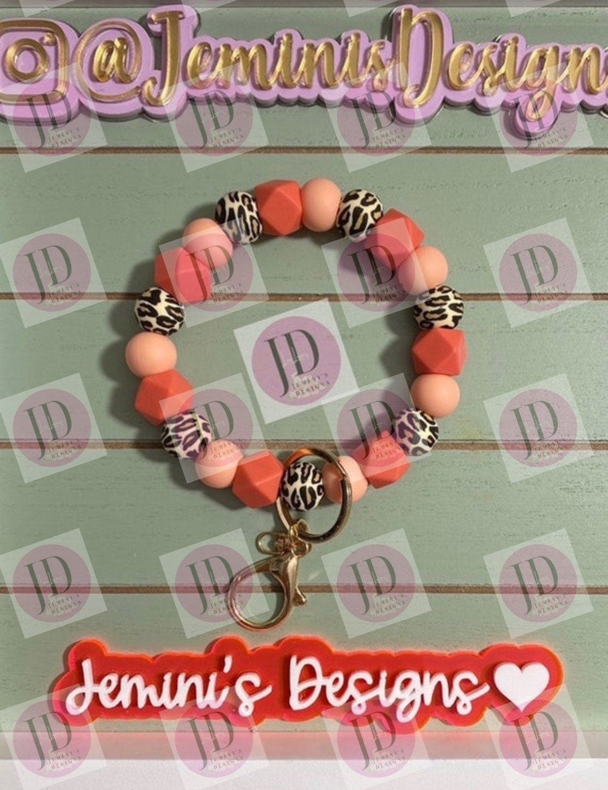 Beaded Bangle leopard & peach  Keychain/beaded leopard print peach Keychain/gifts for mom/anxiety beads/car accessory