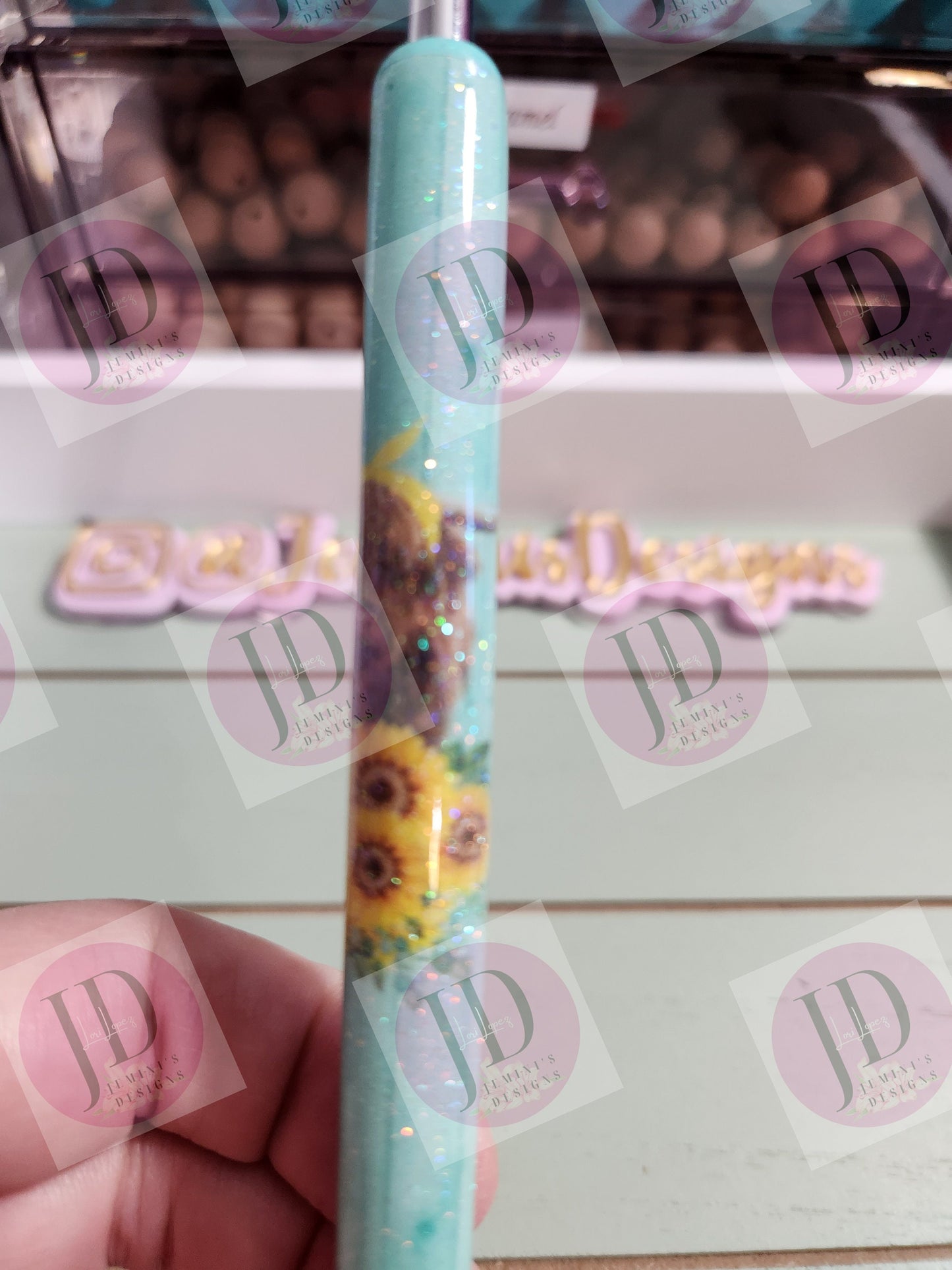 Highland cow & Sunflower aqua pen wrap Glitter pen, pen wrap with Lots of vibrant colors sparkle.   Gorgeous glitter pen