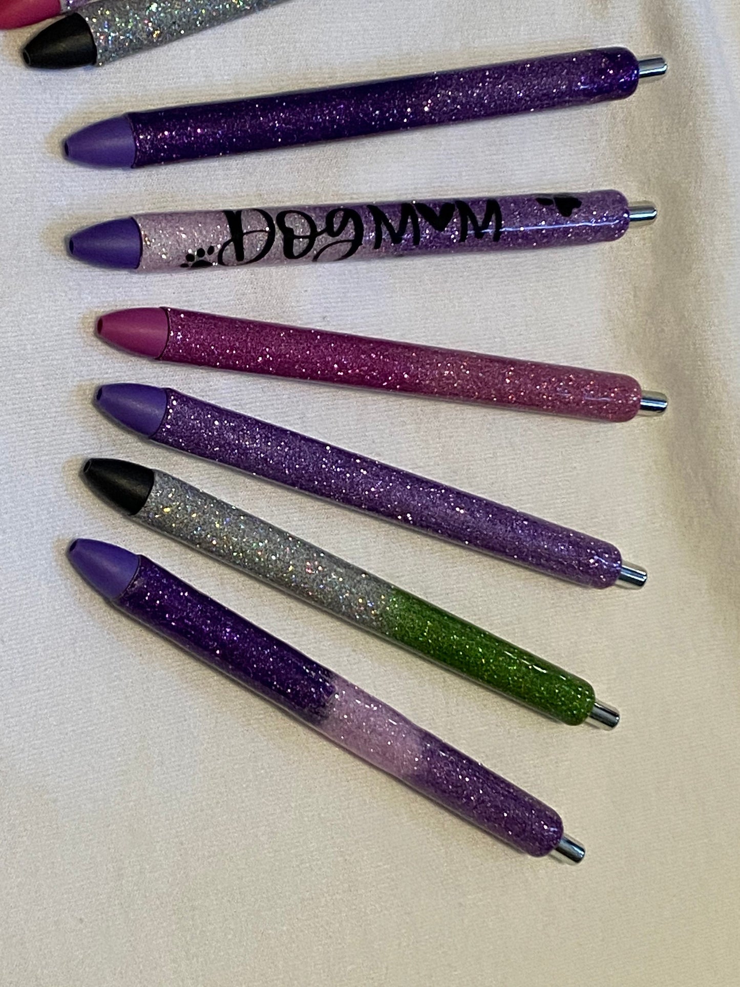 Pens ready for personalization.  Many options to choose from. One pen for the listing price.  Green, purple, blue, glitter UV Resin pens