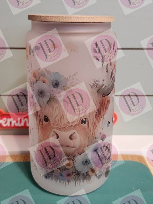 Highland Cow/ floral tumbler, 16oz glass w/ bamboo lid/brown cow/ floral,  Highland cow & flower tumbler, gift for her/Sublimated glass